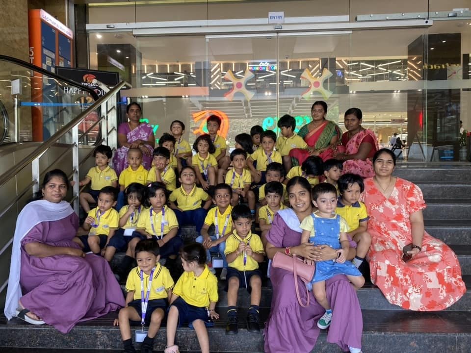 Students and teachers gathered during an educational outing