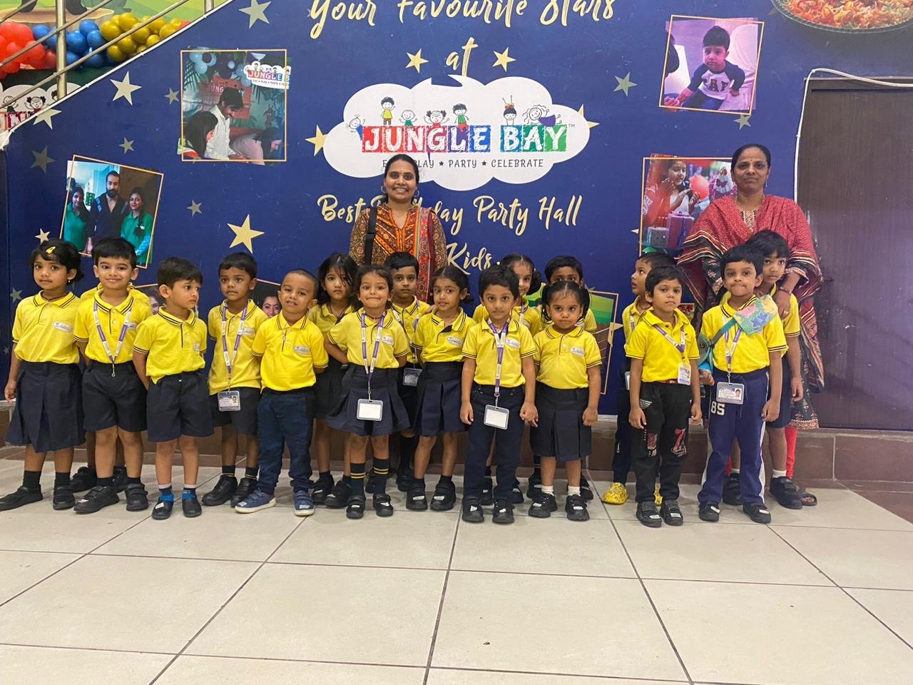 Elegancia students and teachers together during a school outing
